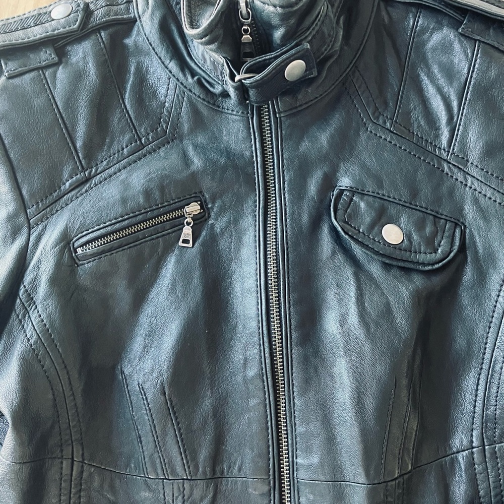 Danier Italian Leather Motor Coat XS - Picture 3 of 11